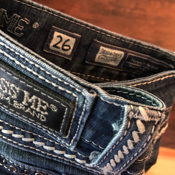 Miss Me Easy Capri - Picture 3 of 3